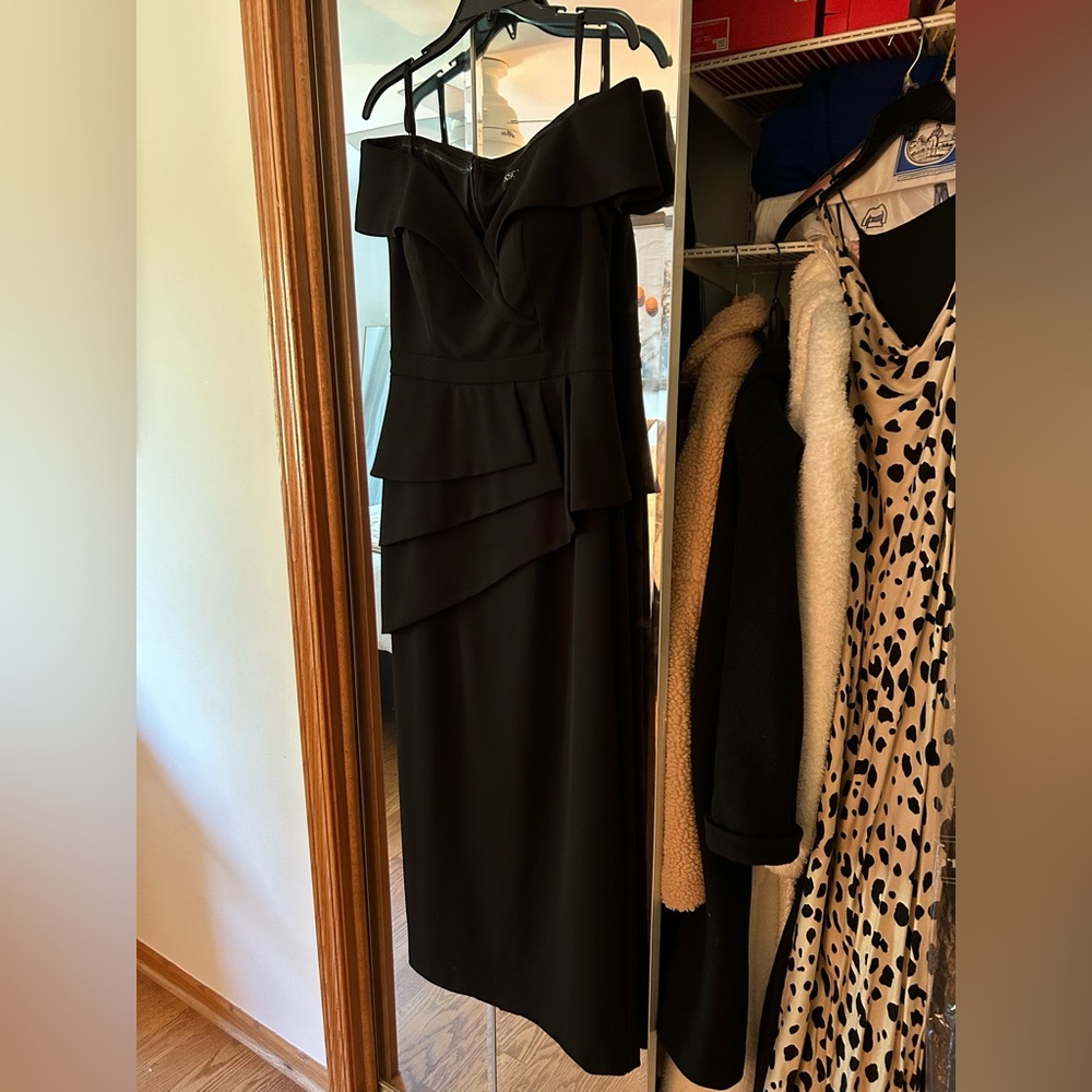 Xscape Off the Shoulder Evening Gown in Size 12